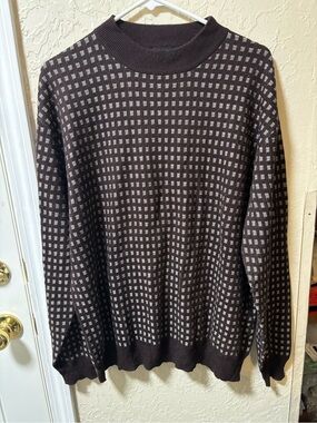 Men's Vintage Genelli Crewneck Sweater. Cashmere silk blend